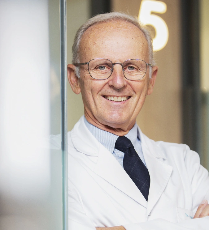 Doctor José María Raventós Negra Quirúrgica Cirujanos